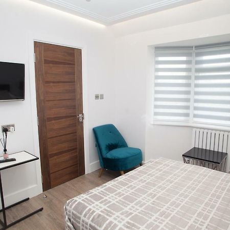 Goldbeaters House Hotel Edgware Buitenkant foto